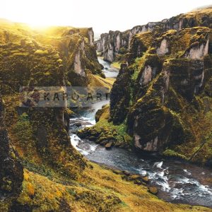 Afbeelding op acrylglas - IJslandse Canyon