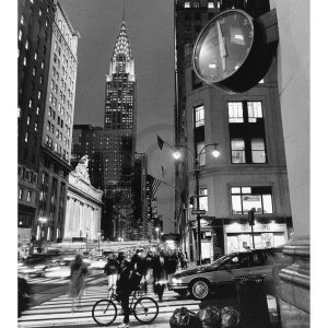 Kunstdruk Henri Silberman - Chrysler Clock 60x80cm